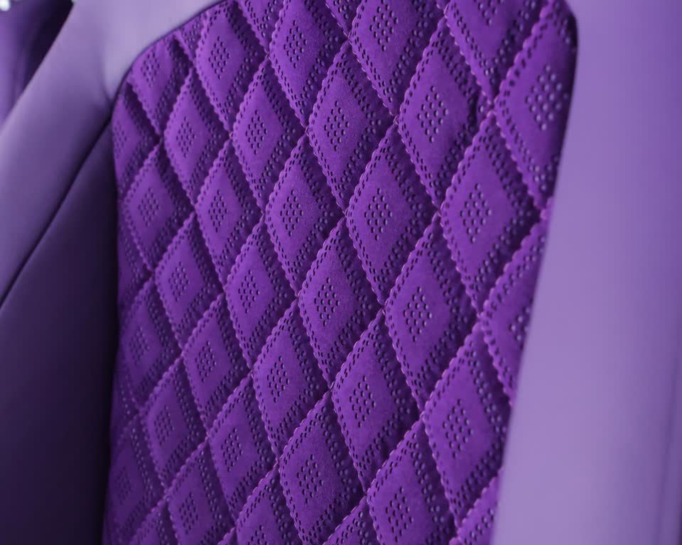 Matelassê roxo